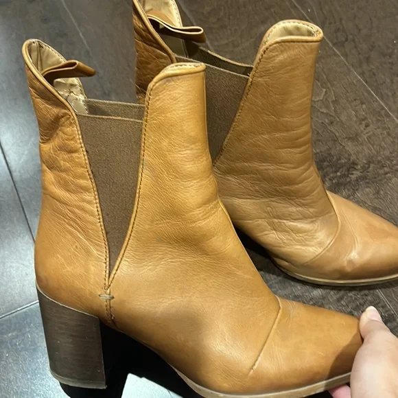 ZARA basic leather booties - Picture 6 of 7